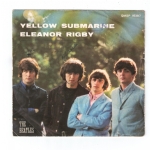 Yellow Submarine(lato a); Eleanor Rigby(lato b)  vinile 45 giri