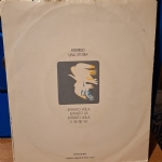 Una storia - Intanto vola, intanto va, intanto vola e se ne va